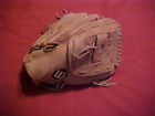 A2472 " 11.75 A600 Glove Rht - Baseball Wilson A2472 " 11.75 A600 Glove Rht - Baseball Wilson