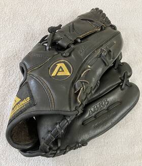 Abr8 Akadema Baseball Glove Youth 11 Inch Rht Black Leather Professional Series Vgc Abr8 Akadema Baseball Glove Youth 11 Inch Rht Black Leather Professional Series Vgc