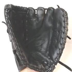 Abu73 Akadema Professional 13 Inch Reptilian Fastpitch Softball Mitt Black Rht Abu73 Akadema Professional 13 Inch Reptilian Fastpitch Softball Mitt Black Rht