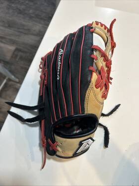 Afb304 Akadema 11.5 Inch Afb 304 Leather Baseball Glove - Infield Rht Afb304 Akadema 11.5 Inch Afb 304 Leather Baseball Glove - Infield Rht
