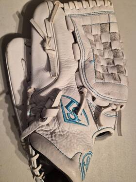 Akadema Akd-11.5 11.5 Inch Leather Baseball Glove Lht Infield Padded White/teal