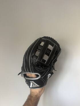 Amo102 Akadema Torino 12 Inch Baseball Glove