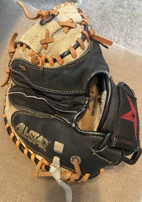 All-star Cm1012bt All-star Catcher S Mitt Young Pro Series 31.5 Youth Baseball Glove Rht