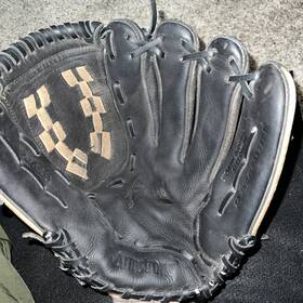 Armstrong 011889126132 13 Inch Baseball Leather Glove Right Hand Throw