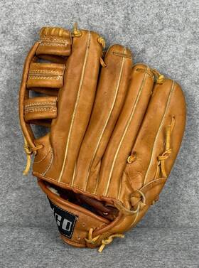 Atco A-125 Baseball Glove Professional Model 12 Inch Leather Lht Nylon Stitching
