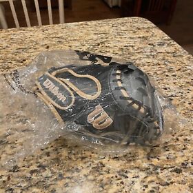 Wbw10016233 Brand New Wilson A2000 Pedroia Fit Snake Skin Catchers Mitt 33inch Wbw10016233 Brand New Wilson A2000 Pedroia Fit Snake Skin Catchers Mitt 33inch