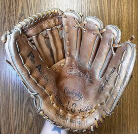 Nl1j Cambridge Japan Baseball Glove Vintage Pee Wee Reese Signature Pro Model Nl1j Cambridge Japan Baseball Glove Vintage Pee Wee Reese Signature Pro Model