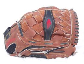 Cpt14 Champro Custom 2000 14 Inch Leather Softball Mitt For Right Handed Throwers