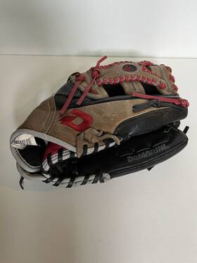 Demarini 883813916900 Insane The Best Pocket 12.5 Inch Adult Softball Glove Leather Lh