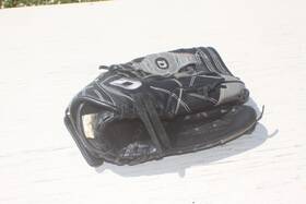 A0275db14 Demarini De Marini Diablo - Softball Glove Rh Throw Leather Black Used