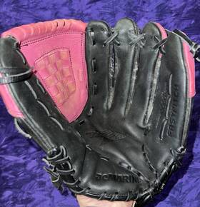 A0540 Demarini Ao540 Tempest Ecco Leather Fastpitch Glove 13 Inch Tp13 Rht Pink Black A0540 Demarini Ao540 Tempest Ecco Leather Fastpitch Glove 13 Inch Tp13 Rht Pink Black