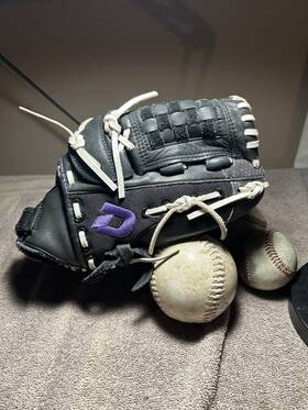 Sa125fp Demarini Diablo Dark A0725 12.5 Inch Baseball Softball Glove Rht A22