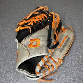 Wta08rb15di1175 Demarini Wra08rb15di1175 Insane 11 3/4 Inch Baseball Softball Glove Rht -