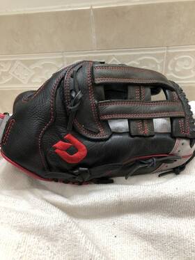 Wta0dirs1513fg Demarini Diablo 13 Inch Fully Broken In And Game Ready Softball Glove Right Hand Throw Wta0dirs1513fg Demarini Diablo 13 Inch Fully Broken In And Game Ready Softball Glove Right Hand Throw