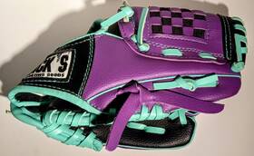 Glove-8in-right Dick S Glove-8in Dicks T-ball Handed Thrower-pre-owned Glove-8in-right Dick S Glove-8in Dicks T-ball Handed Thrower-pre-owned