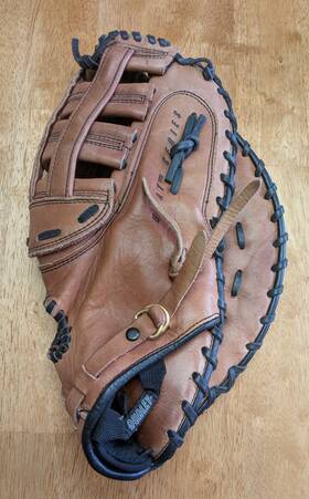 42-147 Dudley Heat Series Leather 1st Baseman Softball Glove Mitt Brown 12 Inch Rht