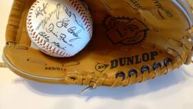 Dunlop 889/012 L-10 Grip-master Tan Leather Baseball Glove Nylon Stitched