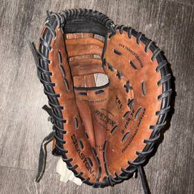 Easton 085925133842 D-pro 30 12 Inch Baseball Softball Glove Reflex Ultra Vrs Rht Catchers Mitt Easton 085925133842 D-pro 30 12 Inch Baseball Softball Glove Reflex Ultra Vrs Rht Catchers Mitt