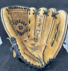 Easton 085925739587 Baseball Glove Natural Series Nat 60 12.5 Inch Right Hand Throw