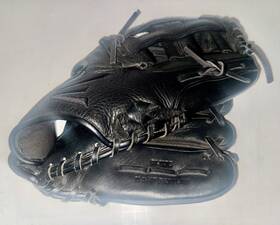 Bl1175 Easton Blackstone Baseball Glove 11 3/4 Inch Pattern Right Hand Throw Rht
