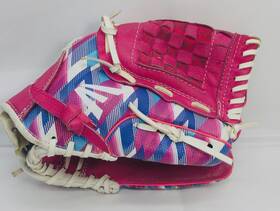 Emx110p Easton Moxie Baseball Softball Glove Pink Blue And White Emx110p Easton Moxie Baseball Softball Glove Pink Blue And White