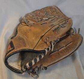 Ex1253 Easton Leather Baseball Glove Competition Series 12-1/2 Inch Rht New