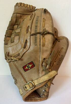 Ex1310 Easton Competitor Series 13 Inch Baseball Glove Right Hand Throw Ex1310 Easton Competitor Series 13 Inch Baseball Glove Right Hand Throw