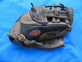 Nat131gb Easton Natural Series 13 Inch Leather Glove Rht Nat131gb Easton Natural Series 13 Inch Leather Glove Rht