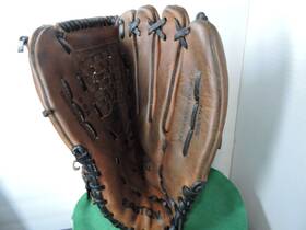 Nat91 Easton Baseball Natural Right Handed Brown Glove Nat91 Easton Baseball Natural Right Handed Brown Glove