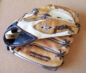 Ne115fp Easton Glove Mitt 11.5 Inch Pattern Leather Fastpitch Natural Elite