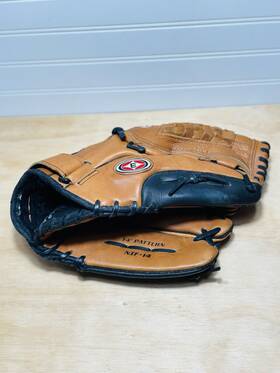 Nif-14 Easton Softball/baseball Glove 14 Inch Ideal Fit Rht Usa Leather Nif-14 Easton Softball/baseball Glove 14 Inch Ideal Fit Rht Usa Leather