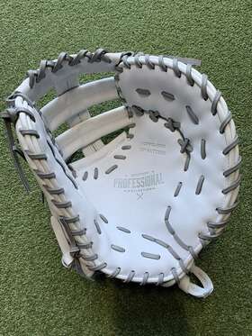 Pcfp13-10w Easton 2024 Pro Collection 13 Inch Fastpitch Softball First Base Mitt Glove Rht New