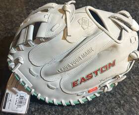 Rudi-4024 Easton Jen Schro 34 Inch Catchers Mitt White Green Leather Premium Steer Rudi-4024 Easton Jen Schro 34 Inch Catchers Mitt White Green Leather Premium Steer