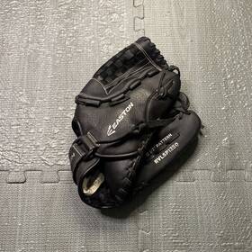 Rvlsp1250 Easton Glove Rival Leather Baseball 12.5 Inch Right Hand Throw Rht Black Rvlsp1250 Easton Glove Rival Leather Baseball 12.5 Inch Right Hand Throw Rht Black