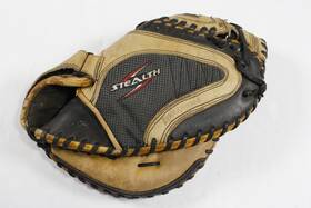 Ss2fp Easton Stealth Catchers Mitt 33 Inch Baseball Softball Rht Ss2fp Easton Stealth Catchers Mitt 33 Inch Baseball Softball Rht