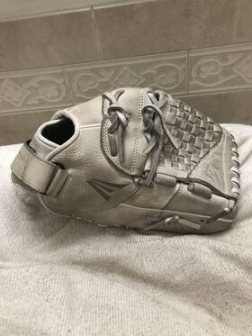 Ste1250fp Easton Stealth Elite White Girls Game Ready 12.5 Inch Softball Glove Right H Throw