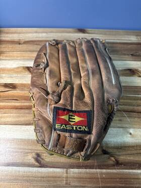 Sx1300 Easton Leather Baseball Glove Basket Web Rht Adult Sx1300 Easton Leather Baseball Glove Basket Web Rht Adult
