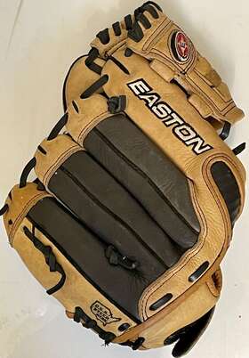 Tb81 Easton Travel Ball Pro Youth Series Tb 81 Baseball Glove Mitt 11.5 Inch Made Usa Tb81 Easton Travel Ball Pro Youth Series Tb 81 Baseball Glove Mitt 11.5 Inch Made Usa