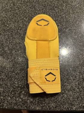 Evoshield 097512809559 Adult Sliding Mitt 2.0 Light Gold For Right Or Left Hand Evoshield 097512809559 Adult Sliding Mitt 2.0 Light Gold For Right Or Left Hand