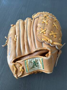 Nbr16101 Fieldmaster Baseball Glove Oakland Athletics Logo Rare
