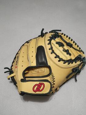 C335 Force 3 Force3 Elite Series Catchers Mitt F3 Model 33.5 Inch Used Not Broken In