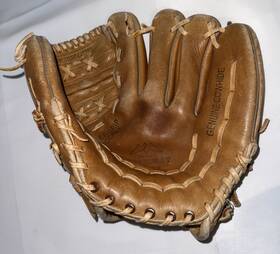 6321 Foremost Penneys Vtg Baseball Glove Mitt Left Hand Professional Model 6321 Foremost Penneys Vtg Baseball Glove Mitt Left Hand Professional Model