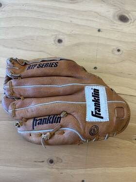 4640 Franklin 025725033645 Rtp Leather Pro-tanned 11 Inch Rht Baseball Glove Youth 4640 Franklin 025725033645 Rtp Leather Pro-tanned 11 Inch Rht Baseball Glove Youth