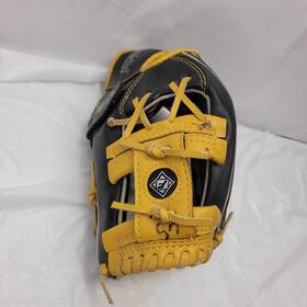 22605-11 Franklin 025725047499 Youth Leather Baseball Glove Field Master Series #22605-11 Inch Right Handt