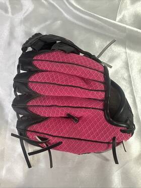 22349 Franklin 025725410651 9.5 Inch Baseball Softball T-ball Glove Pink Black Rht 22349 Franklin 025725410651 9.5 Inch Baseball Softball T-ball Glove Pink Black Rht