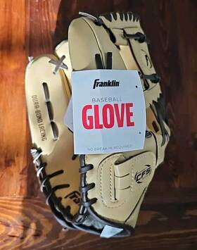 Franklin 025725571543 Baseball Glove 11.0 Inch Franklin 025725571543 Baseball Glove 11.0 Inch