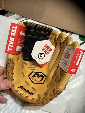 Franklin 025725602308 Fieldmaster Teeball Glove 10.5 Inch Franklin 025725602308 Fieldmaster Teeball Glove 10.5 Inch