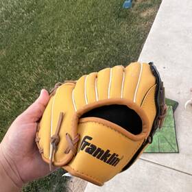 Franklin 10922 Field Master Series 12.5 Leather Glove Yellow Black Hard Formed Pocket