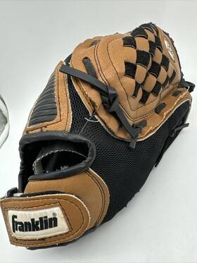 22314-13 Franklin Field Master Baseball Softball Glove Rh Throw 13 Inch Model 22314-13 Franklin Field Master Baseball Softball Glove Rh Throw 13 Inch Model
