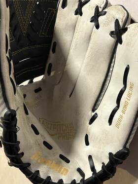 22429 Franklin Fastpitch Pro Series 12 Inch Softball Glove White/black 22429 Franklin Fastpitch Pro Series 12 Inch Softball Glove White/black